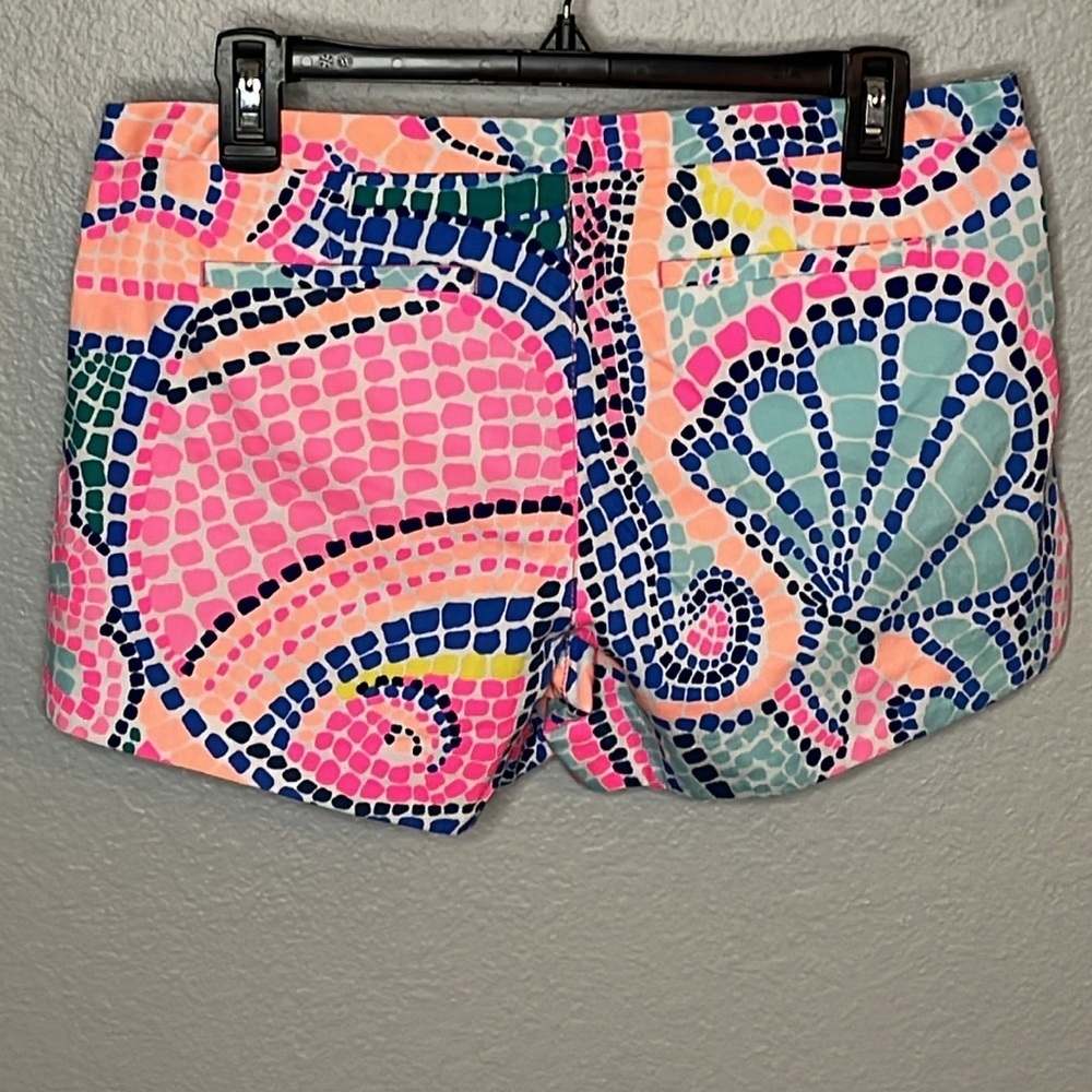 Lilly Pulitzer Adie Shorts 6 - Picture 4 of 7